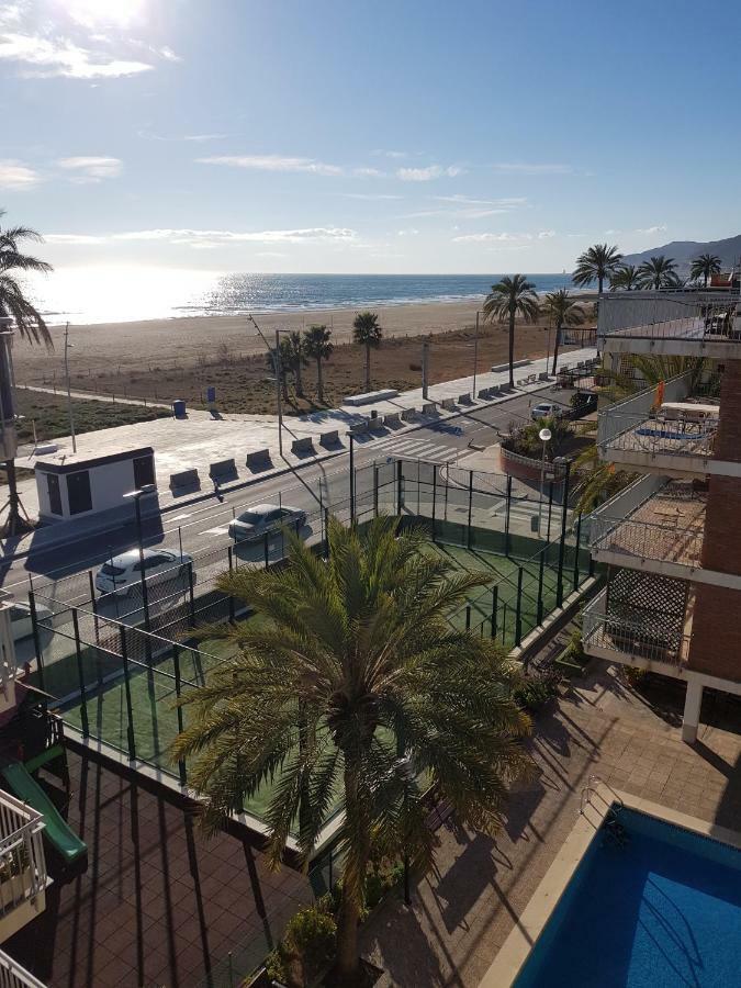 Mogaver Beach Castelldefels Apartment Bagian luar foto