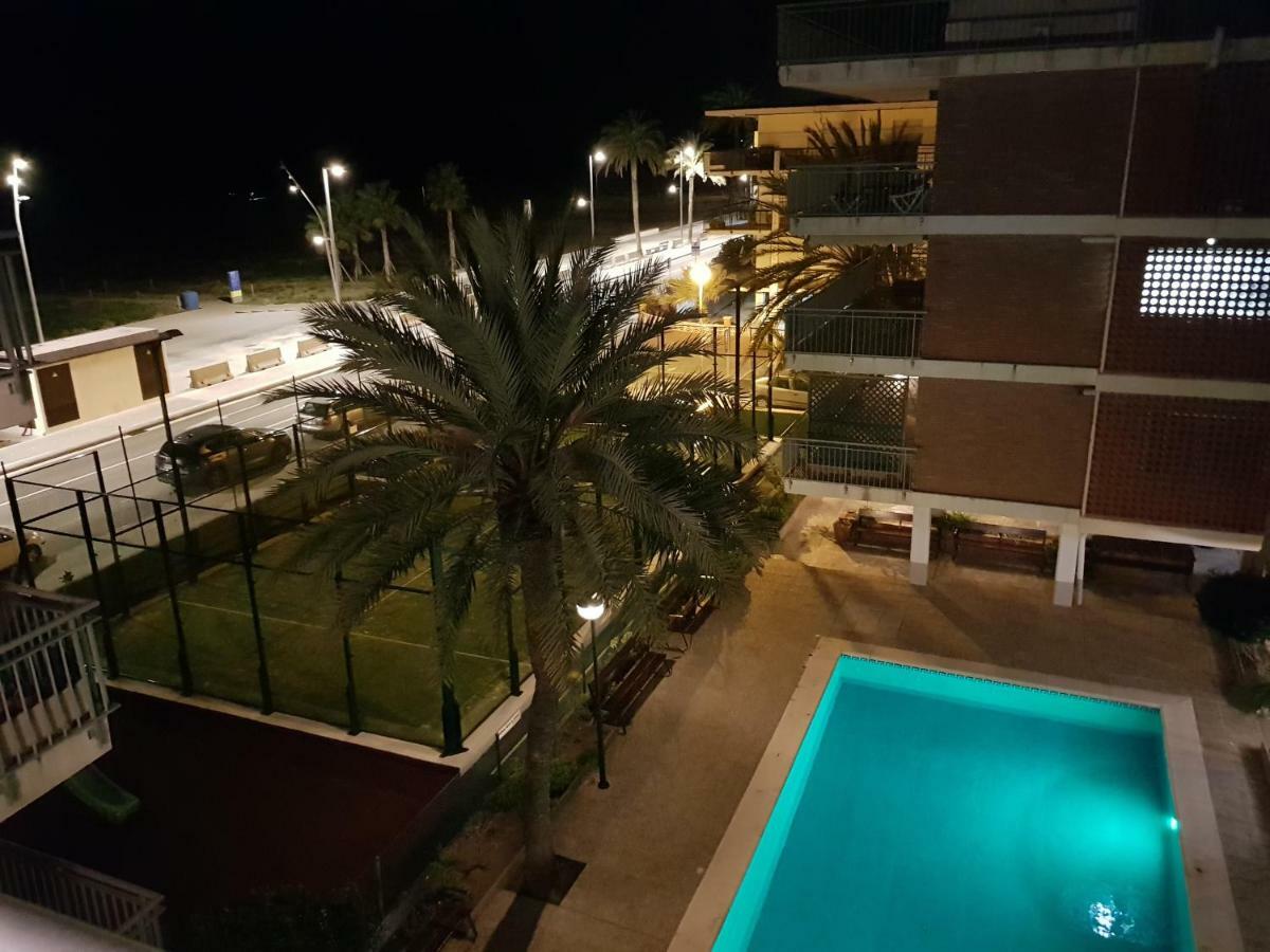 Mogaver Beach Castelldefels Apartment Bagian luar foto